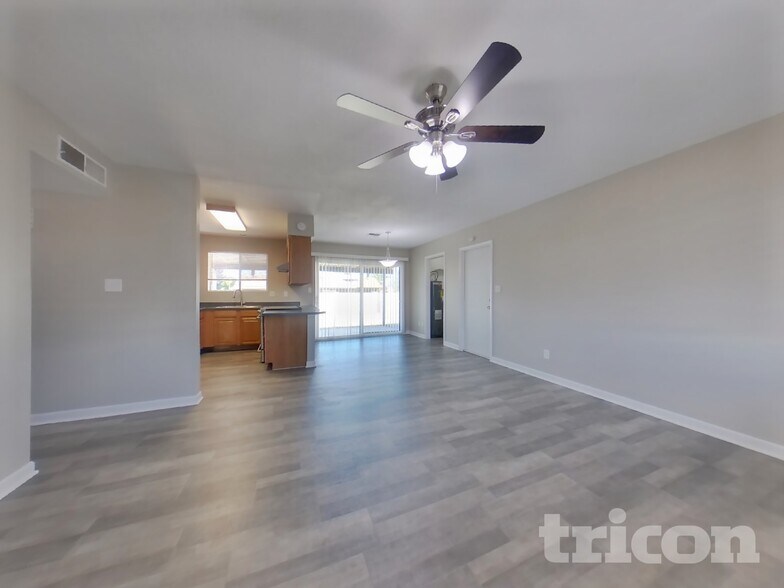 Building Photo - 17834 N 9th Ave