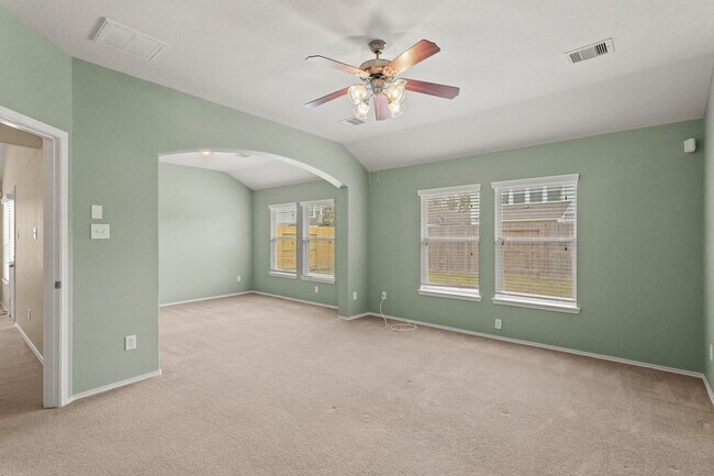 Building Photo - 2818 Lockeridge Oaks Dr