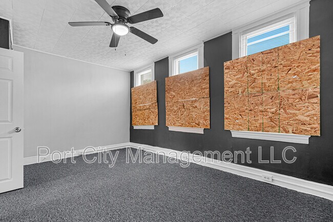Building Photo - 2813 Presbury St