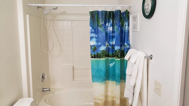 Master Bathroom - 5710 E Tropicana Ave