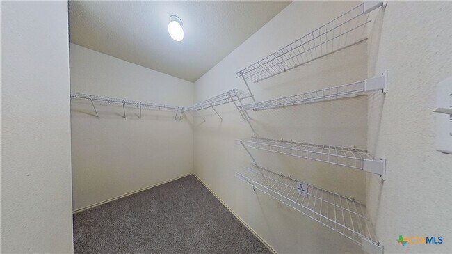 Building Photo - 1119 Whitley Dr