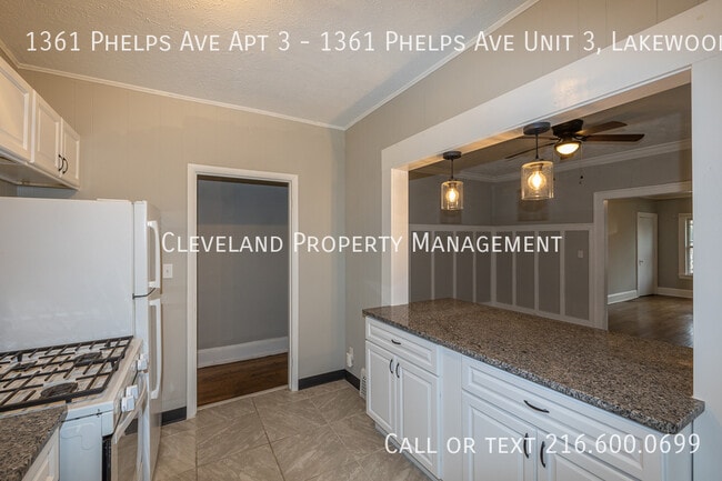 Building Photo - 1361 Phelps Ave