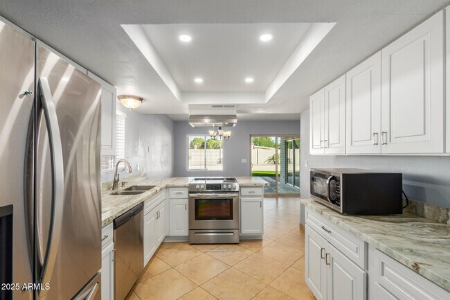 Building Photo - 4107 N 106th Ave