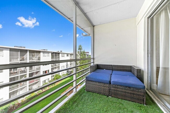 Building Photo - 4500 N Flagler Dr