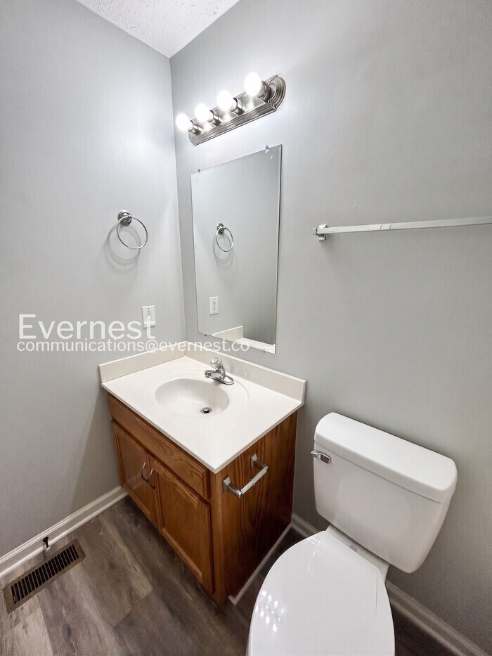 Building Photo - 209 Loch Lomand Dr