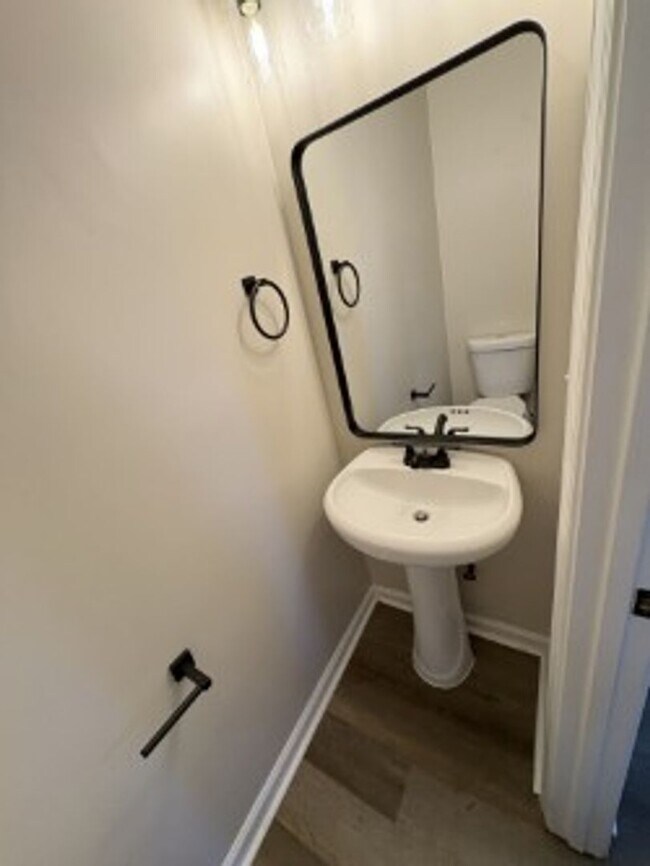 Building Photo - Washington Bourgh