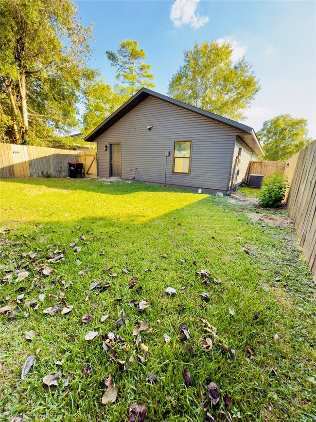 Building Photo - 11915 Greenmesa Dr