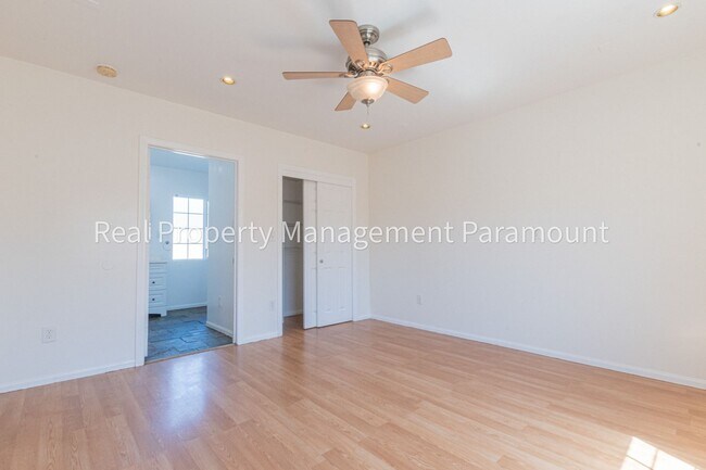 Building Photo - 3248 W 111th St