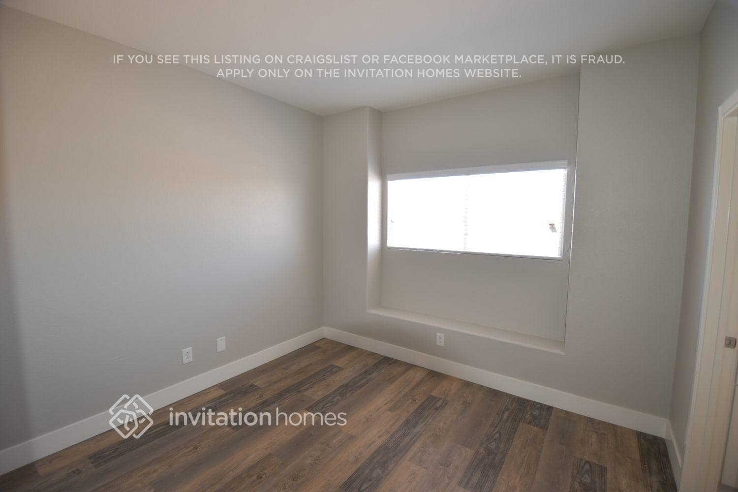 Building Photo - 3933 Country Lights St