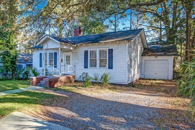 Building Photo - Beautiful Single Family house near downtown Savannah and Tybee Island