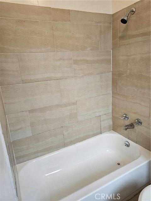 Building Photo - 2268 Genevieve St N