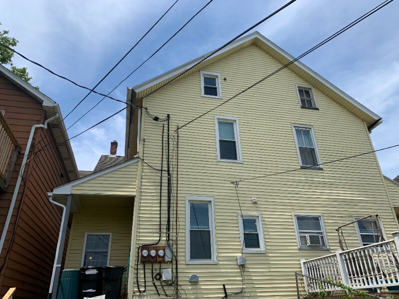 Building Photo - 148 S 17th St
