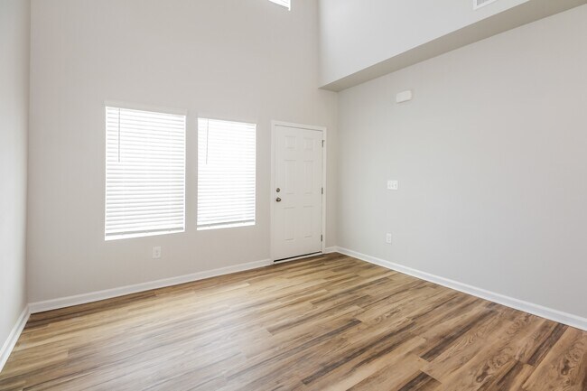 Building Photo - 7251 Bellacroft Dr