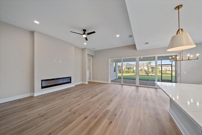 Building Photo - 8387 Windbound Ct