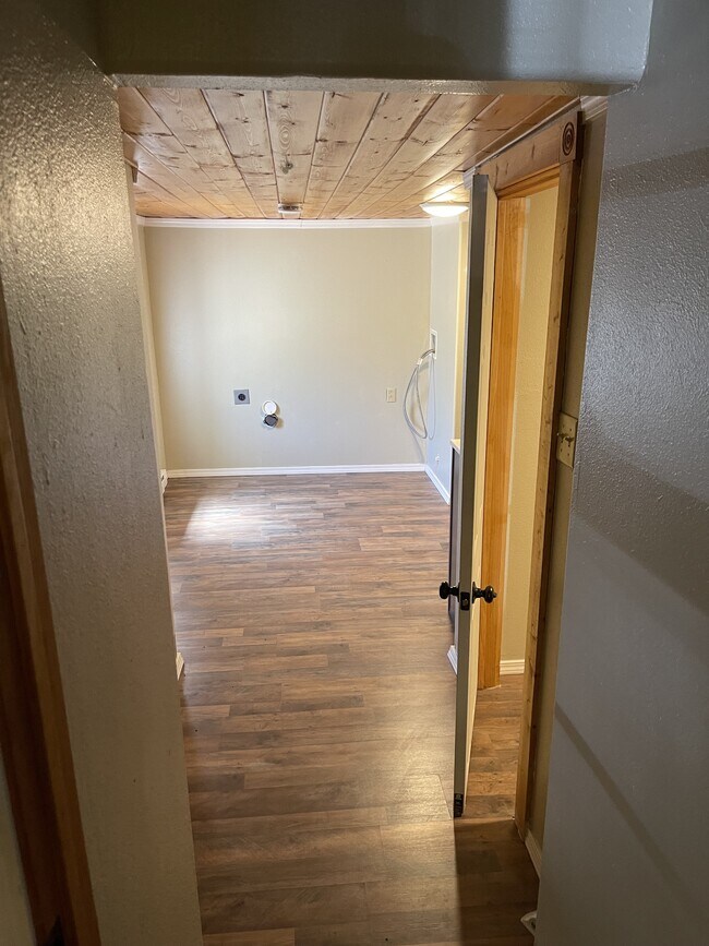 Building Photo - 361 S 2nd St