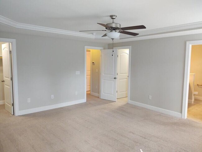 Building Photo - 2719 Masonboro Ferry Dr