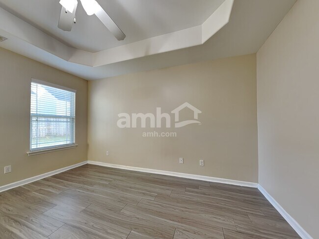 Building Photo - 117 Roseberry Cir