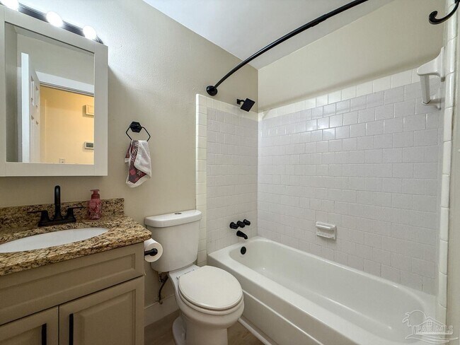 Building Photo - 1501 Croquet Dr