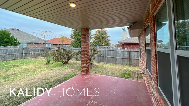 Building Photo - 5921 SE 88th St