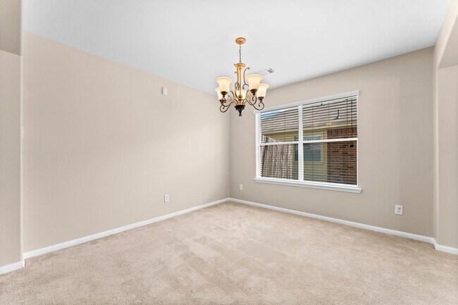 Building Photo - 8338 Loetsch Ridge Way