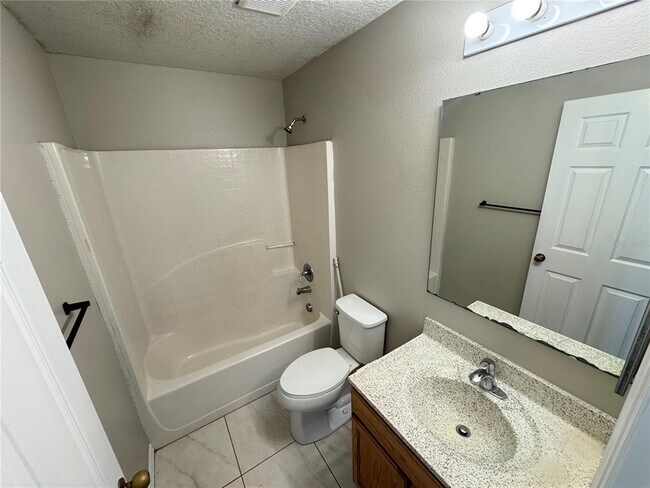 Building Photo - 10 Sawfish Ln