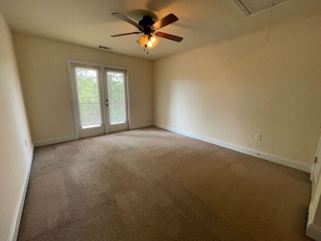 Building Photo - 234 Madison Heights