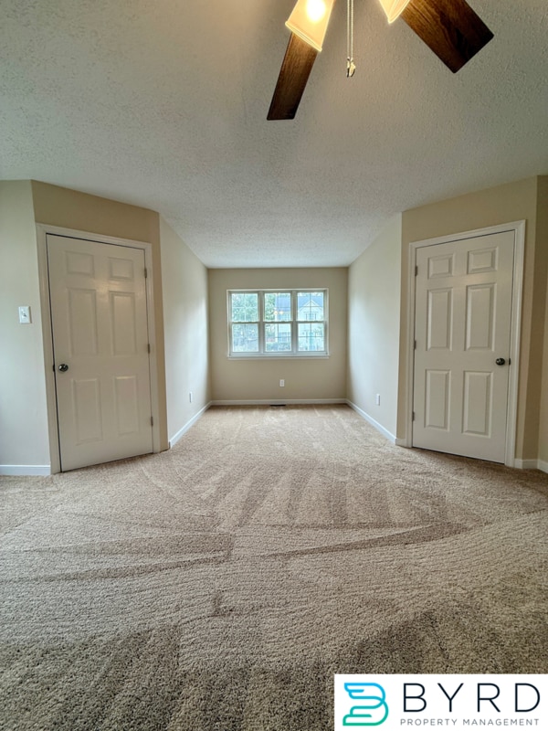 Building Photo - 913 Wheelwood Way