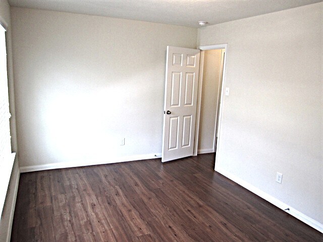 Building Photo - 22323 Queenbury Hills Dr