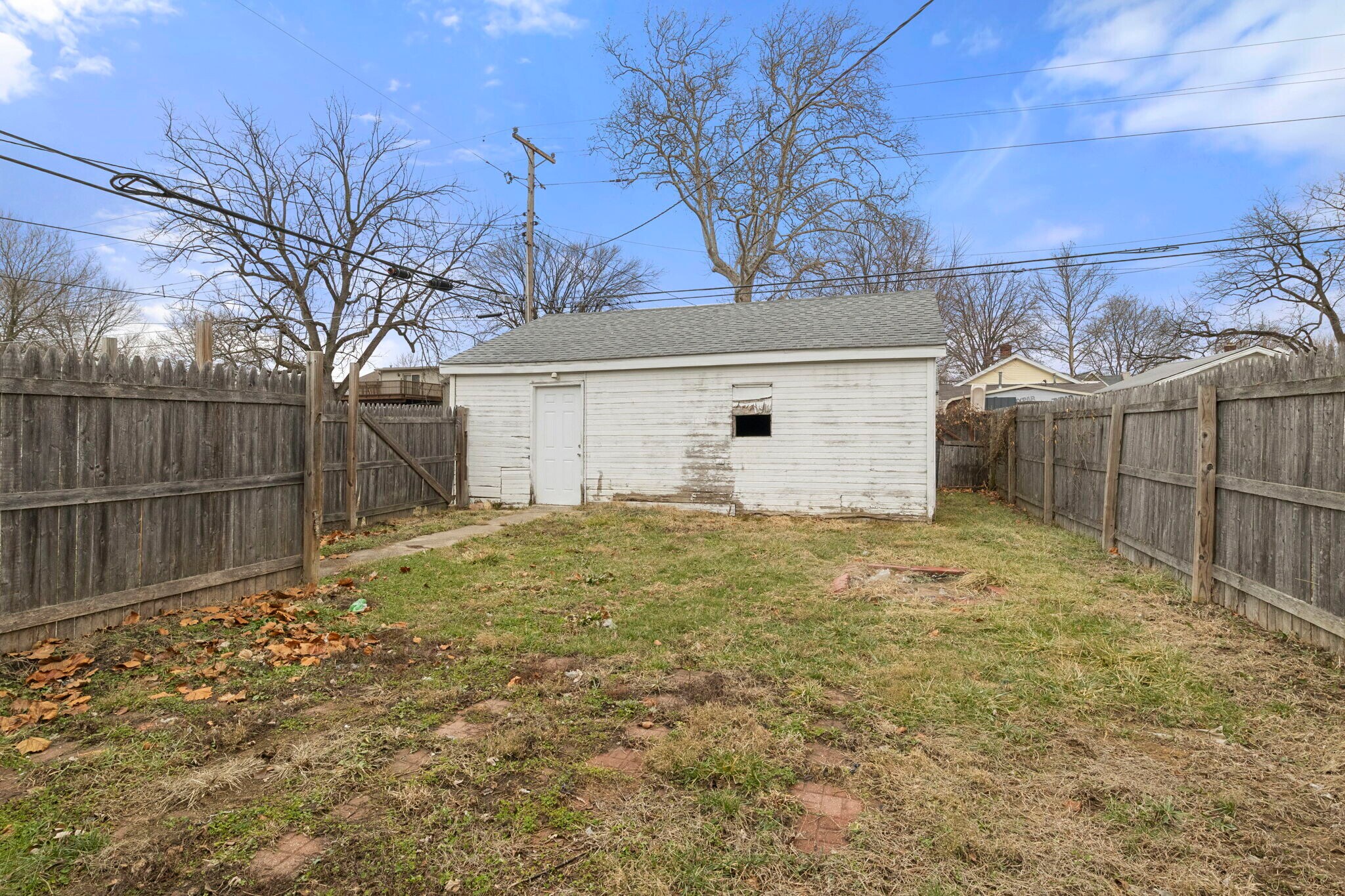 Building Photo - 1450 W 14th St