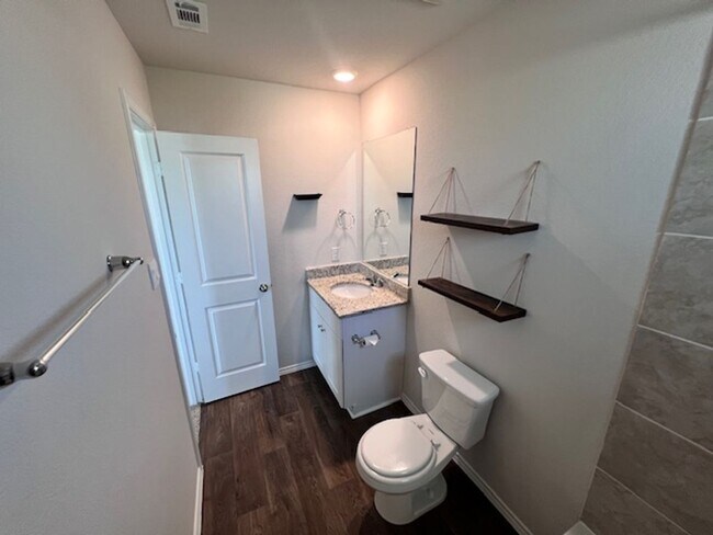 Building Photo - Solana Ridge Subdivision