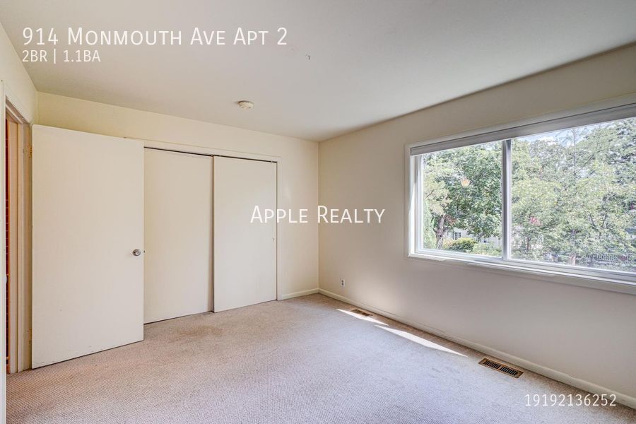 Building Photo - 914 Monmouth Ave