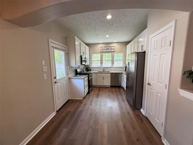 Building Photo - 87 N Avonlea Cir