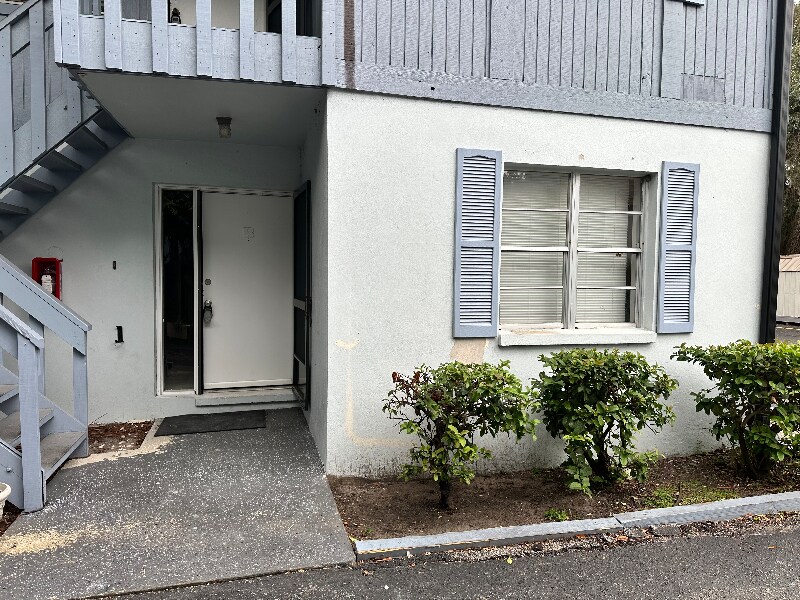 Building Photo - 9208 N Connechusett Rd