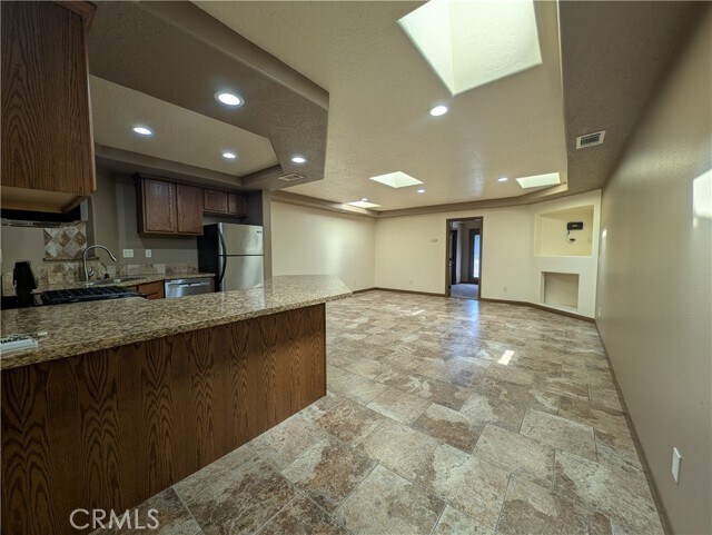 Building Photo - 27160 Vista