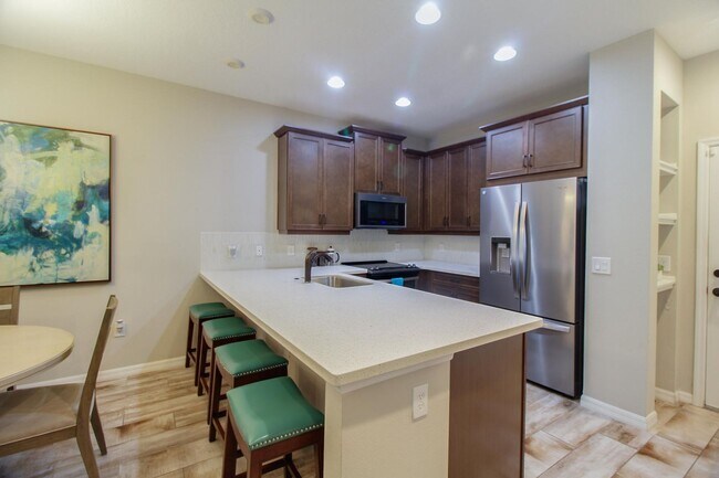 Building Photo - For Rent – Modern 3-Bedroom Townhome - Ava...