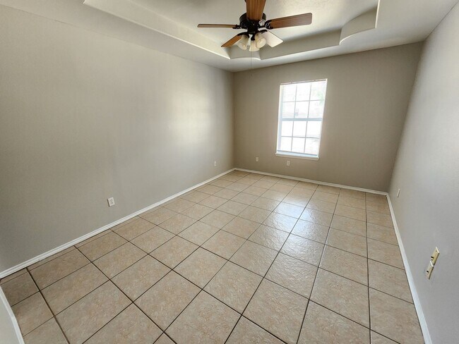 Building Photo - 2525 Chuparosa Ct