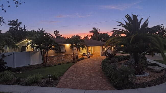 Building Photo - 5031 NE 23rd Terrace