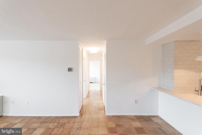 Building Photo - 1301 Delaware Ave SW