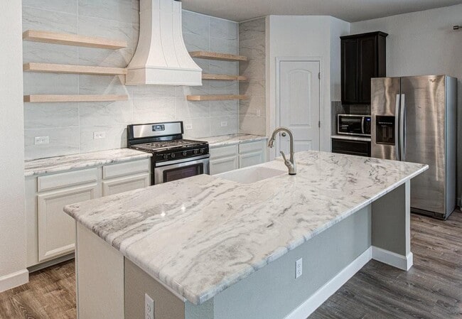 Building Photo - 159 Buckthorn Dr
