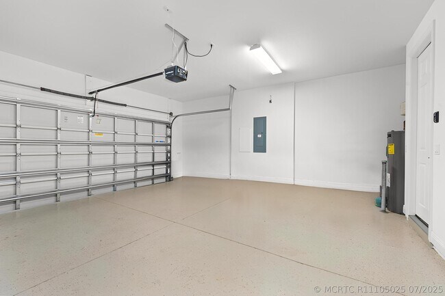 Building Photo - 17132 SW Ambrose Way