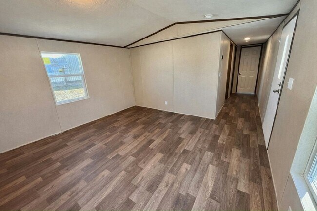 Building Photo - 751 Kernodle Ln