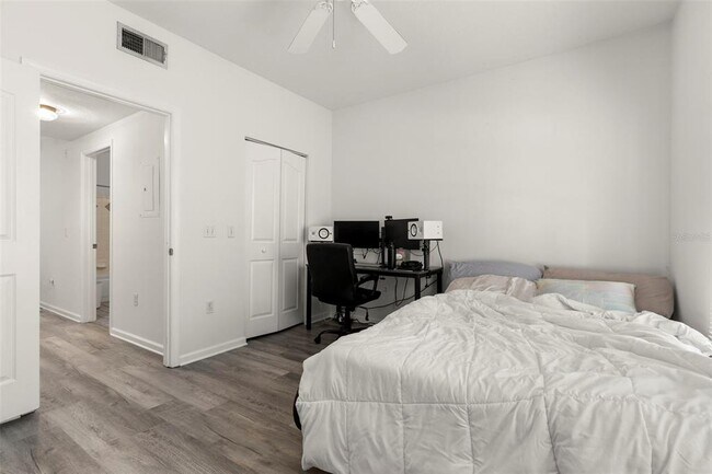 Building Photo - 4207 S Dale Mabry Hwy