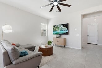 Building Photo - 1521 S Senate St