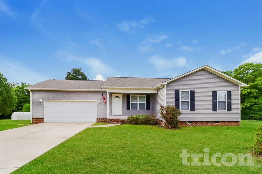 Primary Photo - 2010 Beauty St