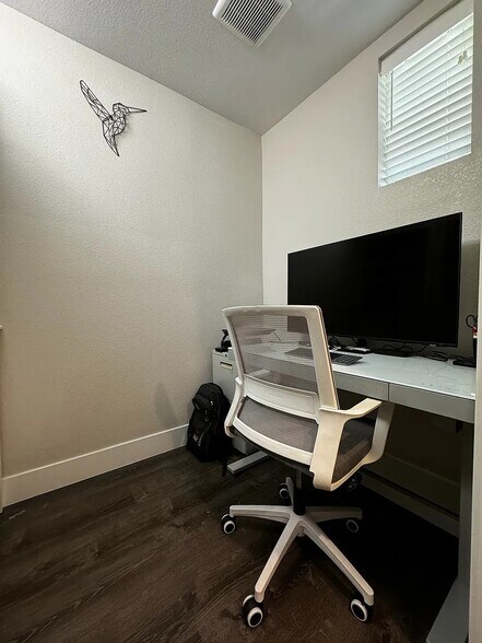 Building Photo - 1438 Cherry Cir