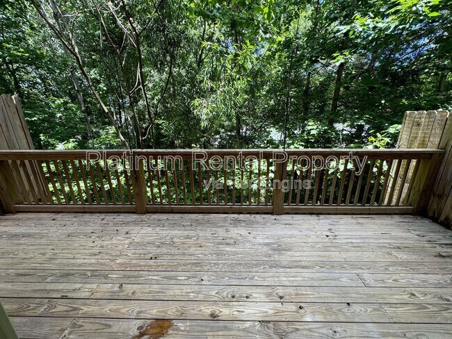 Building Photo - 1733 Brookside Lay Cir