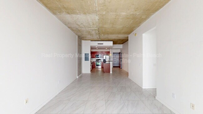 Building Photo - 300 S Australian Ave