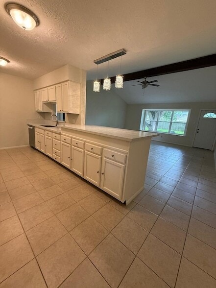 Building Photo - 10123 Kent Towne Ln