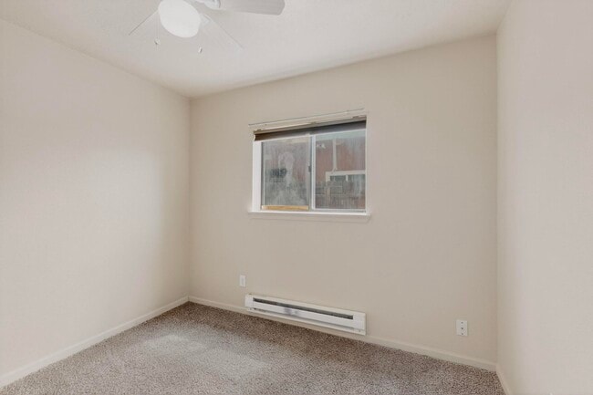 Building Photo - 222 Shannon Pl NW