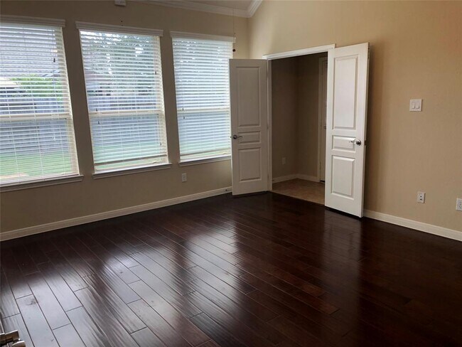 Building Photo - 4823 Lennon Park Ct